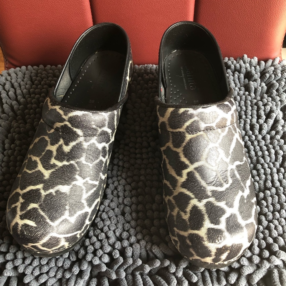 Sanita Clogs/ Shoes